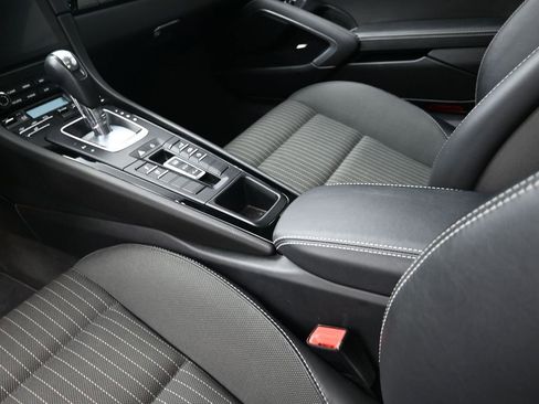 Used 2019 Porsche 911 Carrera T w/ Carrera T Interior Package image 19