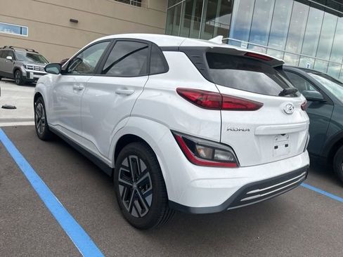 Used 2023 Hyundai Kona SEL image 3