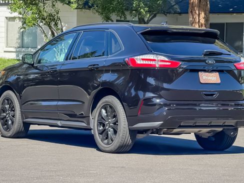 Used 2023 Ford Edge SE w/ Black Appearance Package AWD/4WD image 6
