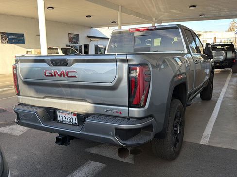 Used 2024 GMC Sierra 2500 AT4 w/ AT4 Premium Plus Package image 3