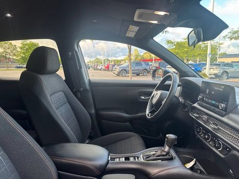 Certified 2024 Honda HR-V Sport image 17