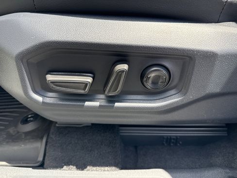 New 2026 Toyota Tundra Limited AWD/4WD image 23