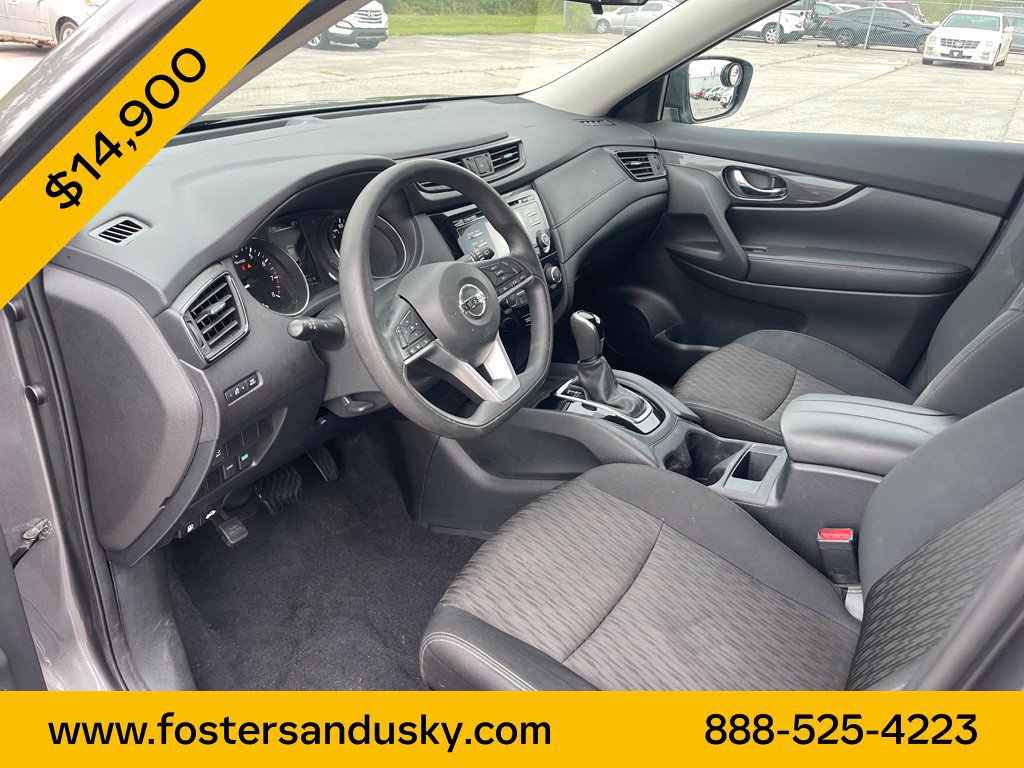Used 2017 Nissan Rogue S w/ S Appearance Package FWD image 13
