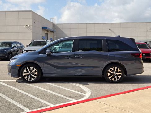 Certified 2025 Honda Odyssey EX-L image 6
