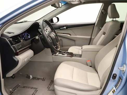 Used 2012 Toyota Camry XLE FWD image 16