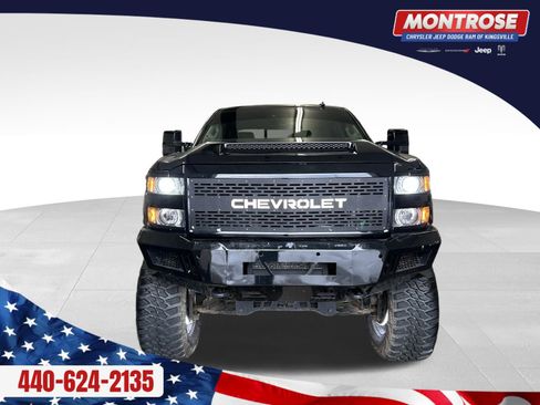 Used 2015 Chevrolet Silverado 2500 High Country w/ High Country Premium Package image 9