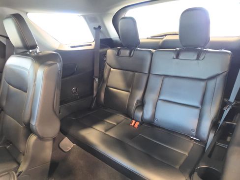 Used 2024 Ford Explorer Limited w/ Limited Technology Package AWD/4WD image 34