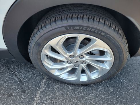 New 2027 Chevrolet Bolt LT FWD image 34