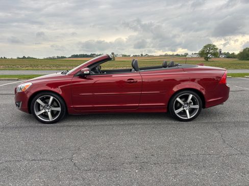 Used 2013 Volvo C70 T5 FWD image 11