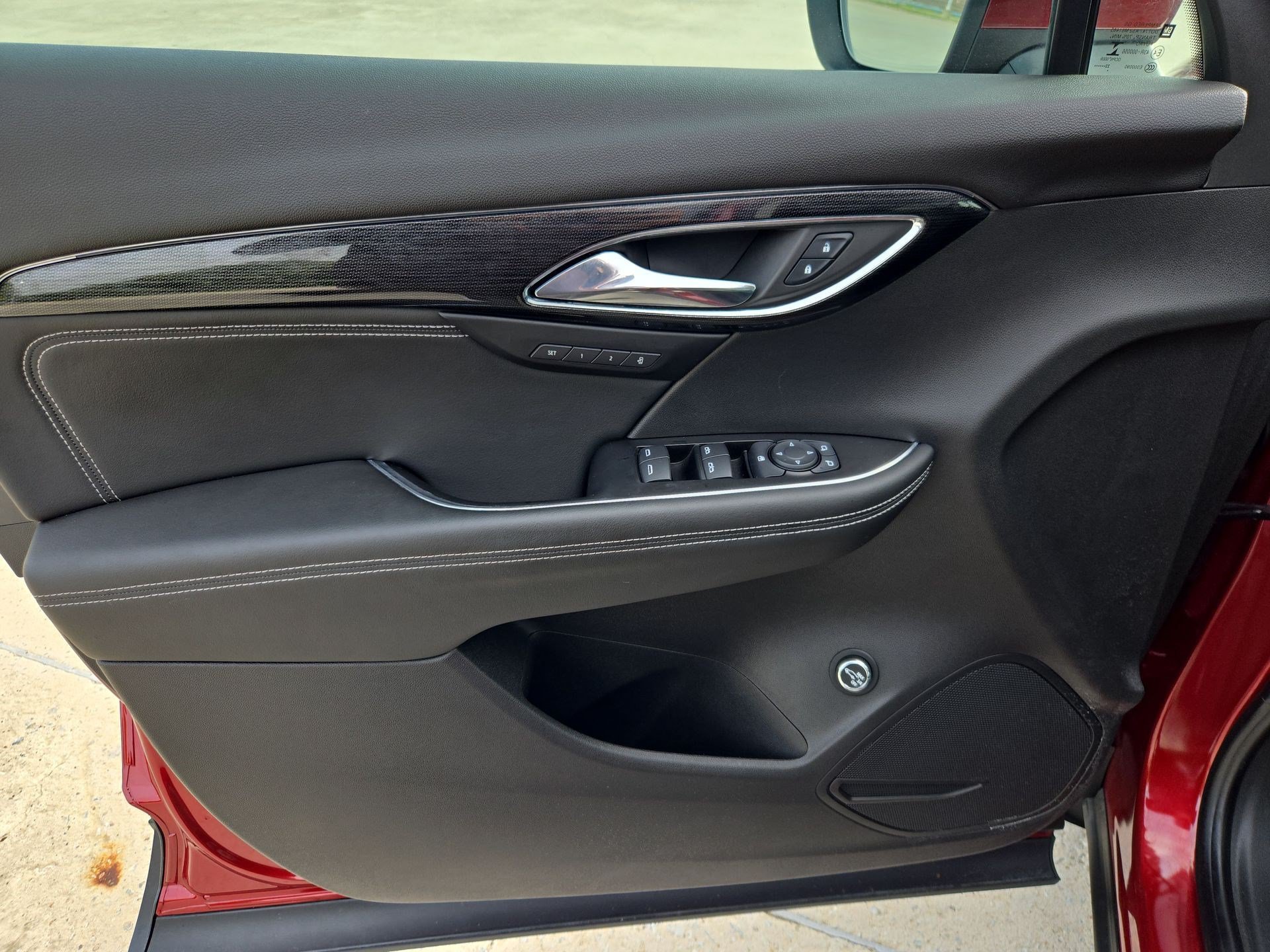 Used 2023 Buick Envision Essence FWD image 13