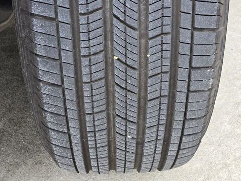 Certified 2024 Jeep Grand Cherokee Altitude AWD/4WD image 13