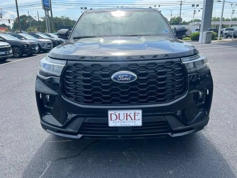 Used 2025 Ford Explorer ST-Line RWD image 24