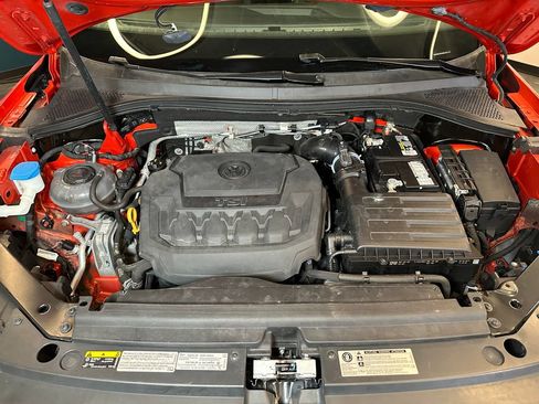 Used 2019 Volkswagen Tiguan SE AWD/4WD image 23