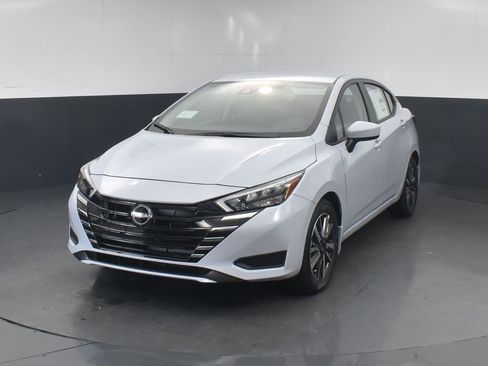 New 2025 Nissan Versa SV w/ Trunk Package image 19