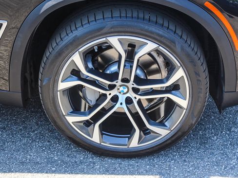 Certified 2023 BMW X5 sDrive40i w/ Premium Package image 9