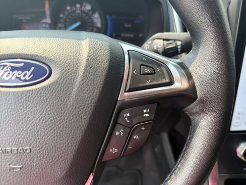 Used 2024 Ford Edge Titanium AWD/4WD image 33