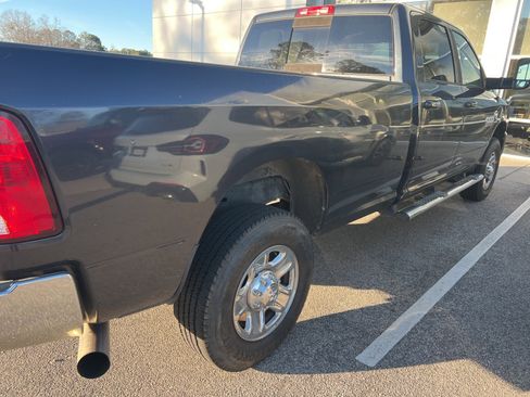 Used 2015 RAM 2500 SLT w/ Luxury Group image 3