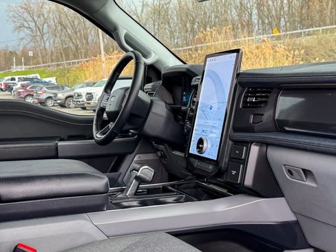 Used 2024 Ford F150 Lightning Flash image 14