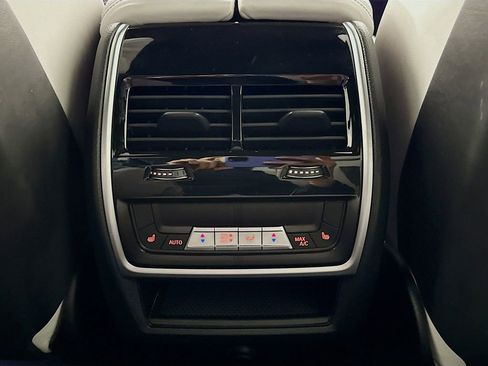 Used 2022 BMW X5 M w/ Competition Package 2 image 27