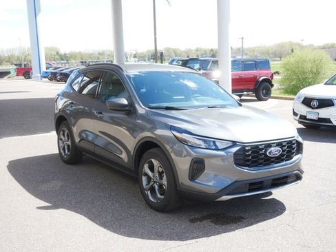 Certified 2025 Ford Escape ST-Line AWD/4WD image 3