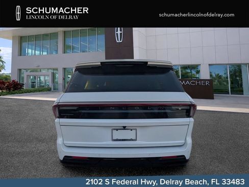 New 2026 Lincoln Navigator Premiere AWD/4WD image 6