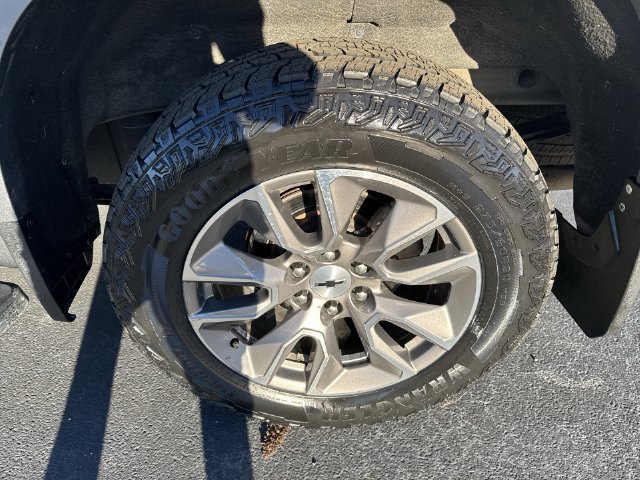 Certified 2022 Chevrolet Silverado 1500 RST AWD/4WD image 10