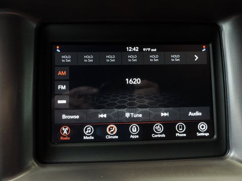 Used 2020 Dodge Charger SXT w/ Blacktop Package RWD image 16