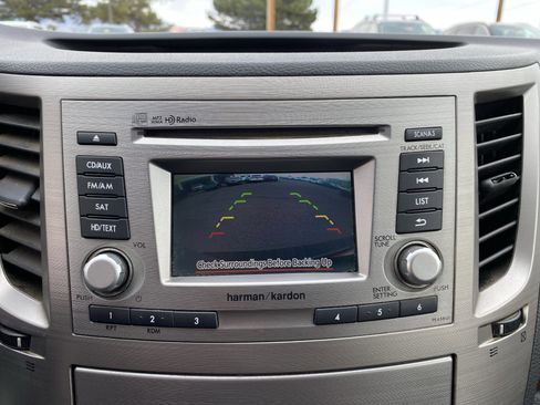 Used 2014 Subaru Outback 2.5i Limited image 4