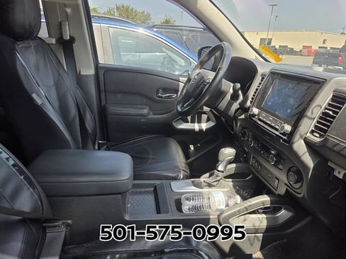 Used 2023 Nissan Frontier SV w/ SV Convenience Package AWD/4WD image 9