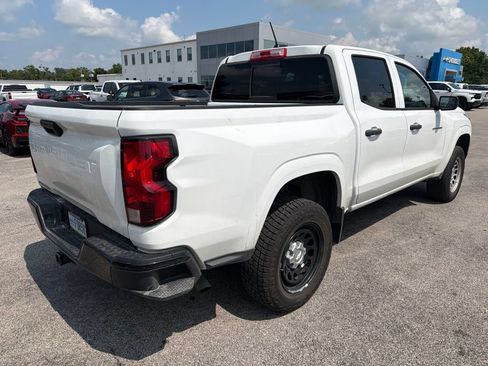 Used 2023 Chevrolet Colorado W/T RWD image 3