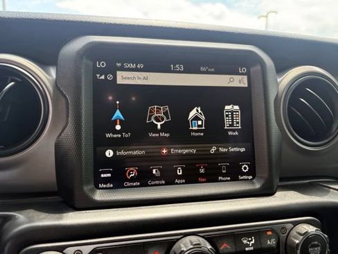 Used 2023 Jeep Gladiator Sport AWD/4WD image 20