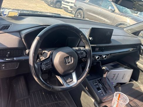 Used 2025 Honda CR-V Sport Touring image 9