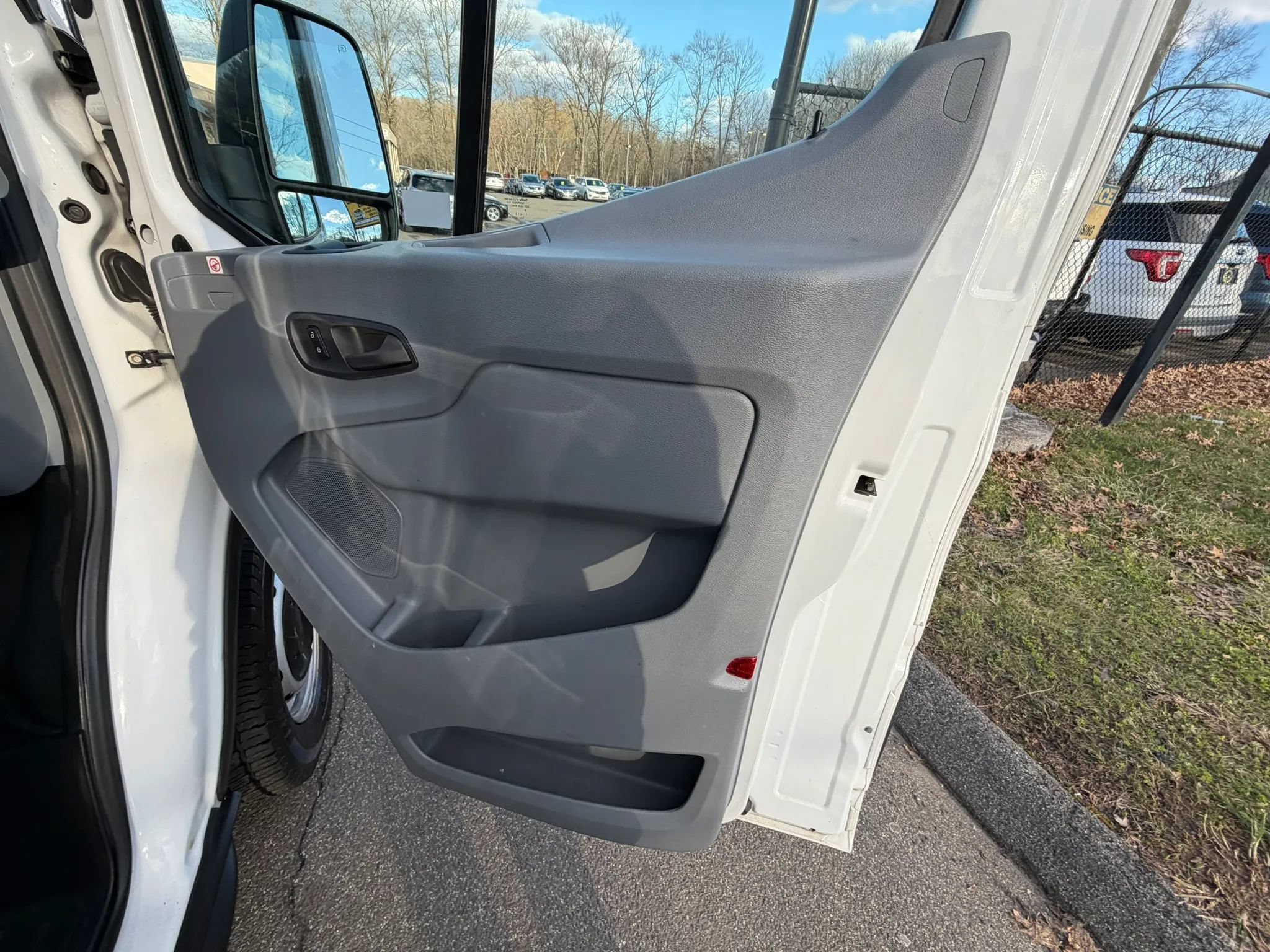 Used 2019 Ford Transit 250 148 Medium Roof RWD image 14