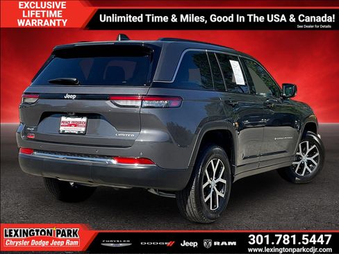 Used 2025 Jeep Grand Cherokee Limited AWD/4WD image 5