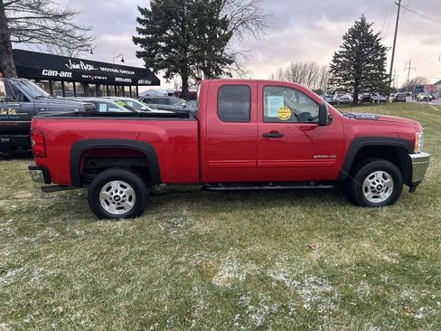 Used 2011 Chevrolet Silverado 2500 LT w/ Interior Plus Package RWD image 28