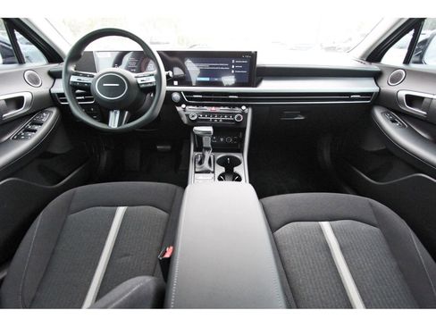 Used 2025 Hyundai Sonata SE FWD image 10