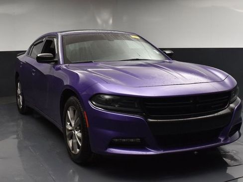 Used 2023 Dodge Charger SXT image 2