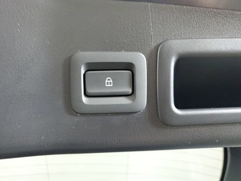 Used 2023 MAZDA MAZDA3 s AWD/4WD image 7