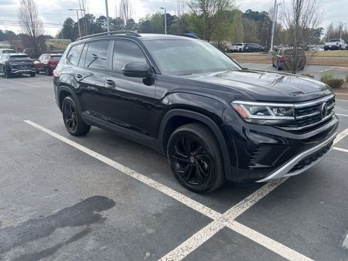 Used 2022 Volkswagen Atlas SE image 3