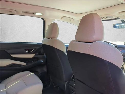 Used 2019 Subaru Ascent Premium w/ Popular Package #2 image 19