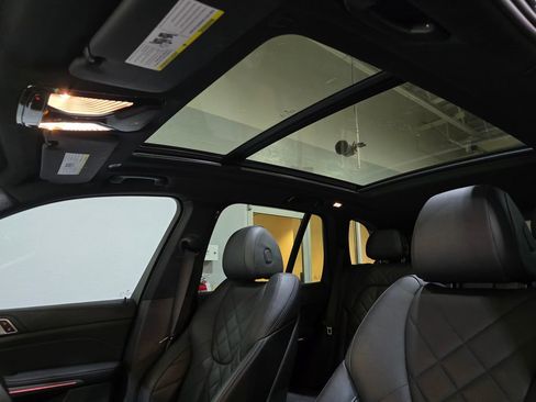 Used 2023 BMW X5 xDrive40i w/ M Sport Package image 23