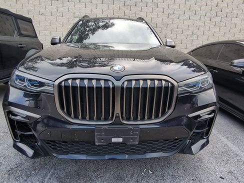 Used 2022 BMW X7 M50i w/ Dynamic Handling Package AWD/4WD image 2