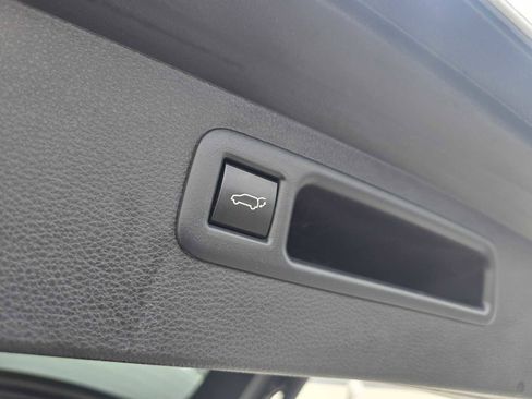 Used 2023 Toyota Highlander Platinum image 20