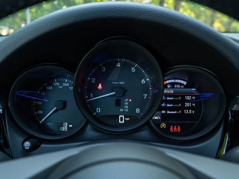 New 2026 Porsche Macan image 26