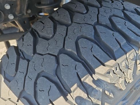 Used 2018 Jeep Wrangler Sport AWD/4WD image 10