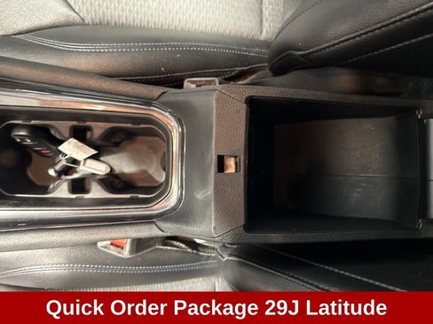 Used 2024 Jeep Compass Latitude AWD/4WD image 18