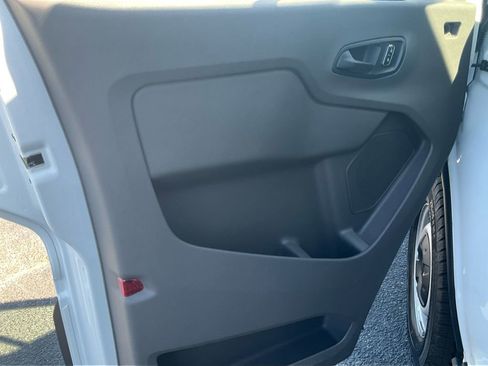 New 2026 Ford Transit 250 148 Medium Roof RWD image 15