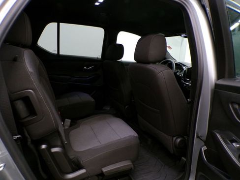 Used 2023 Chevrolet Traverse LT w/ LPO, Floor Liner Package image 21