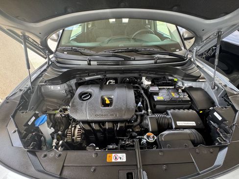 Used 2025 Kia Soul LX w/ LX Technology Package FWD image 30