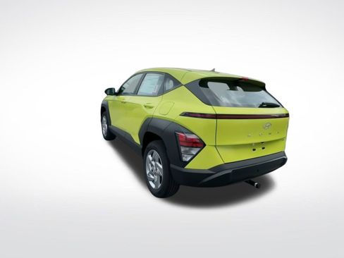 New 2026 Hyundai Kona SE image 8